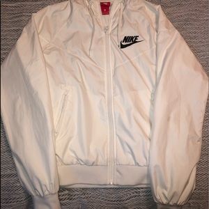 Nike wind breaker